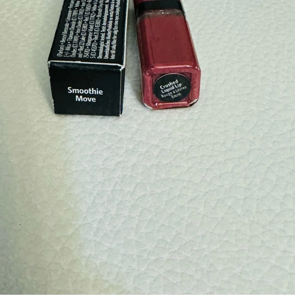 Bobbi Brown Crushed Liquid Lip color in Smoothie Move shade (2 ml) travel size